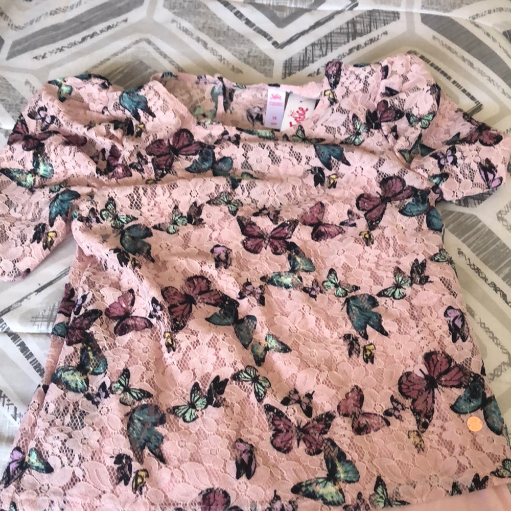 New butterfly girl shirt